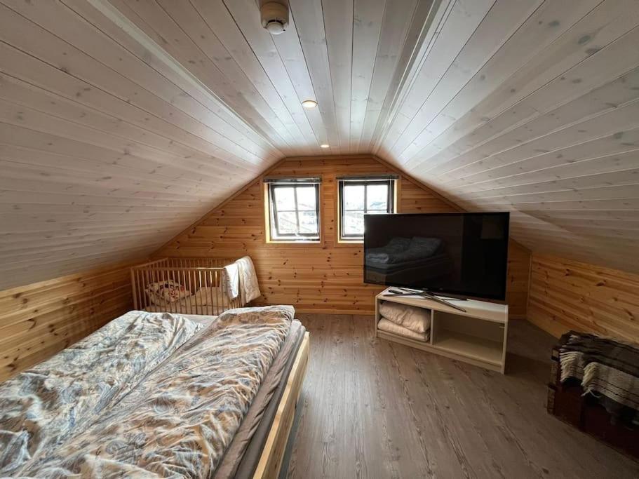 Cabin In Beautiful Surroundings At Harpefossen Нордфьордейд Екстериор снимка