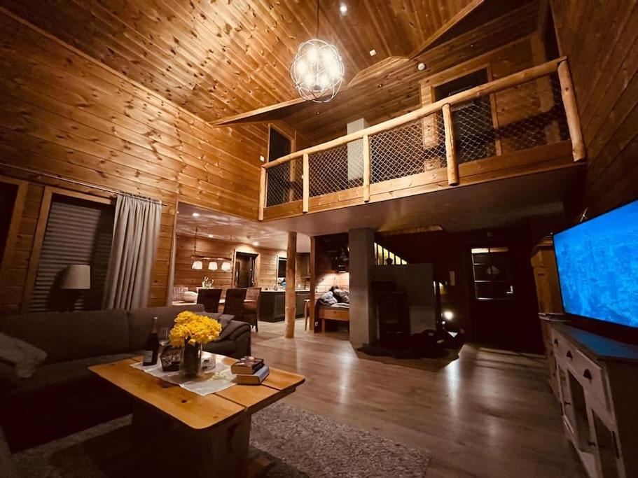 Cabin In Beautiful Surroundings At Harpefossen Нордфьордейд Екстериор снимка